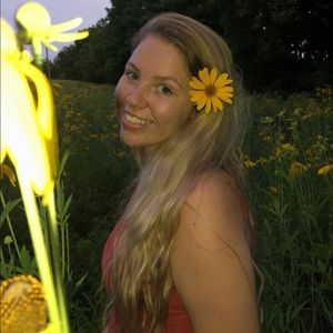 Meet your Posher, Avery